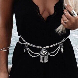 "BOHO BEAUTY"SILVER TONED BELLY CHAIN